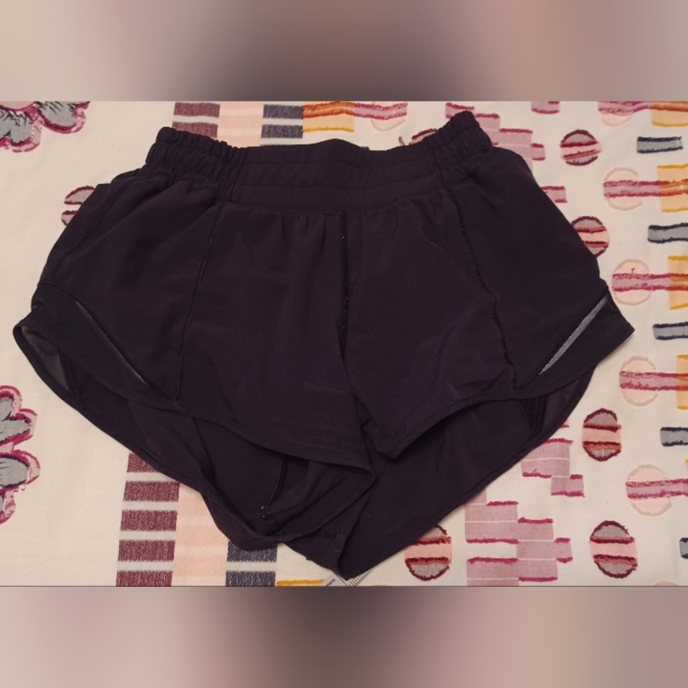 Lululemon Women's Black Athletic Shorts Size 2